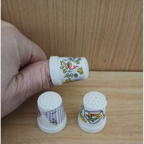 Muffy VanderBear Collection The Sewing Lesson Thimbles Muffy Hoppy Fluffy - Picture 6 of 12